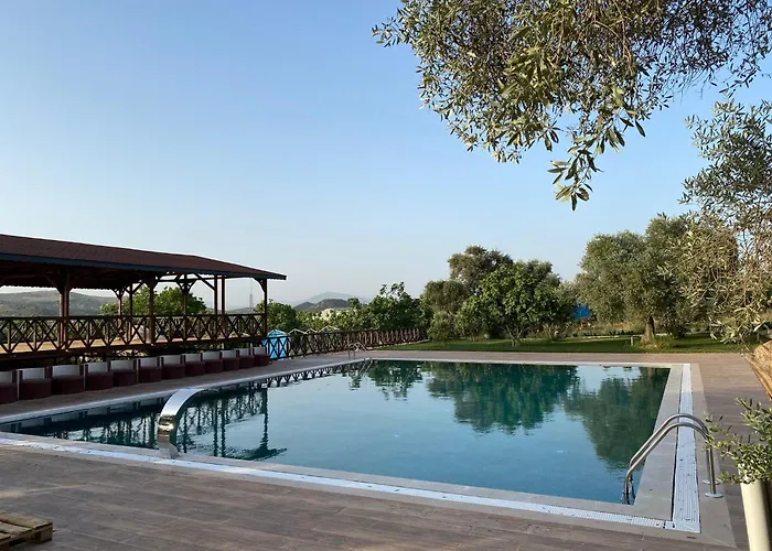 Gæstehus Ciragan Deluxe Botanik Park Bungolov Evleri Tire